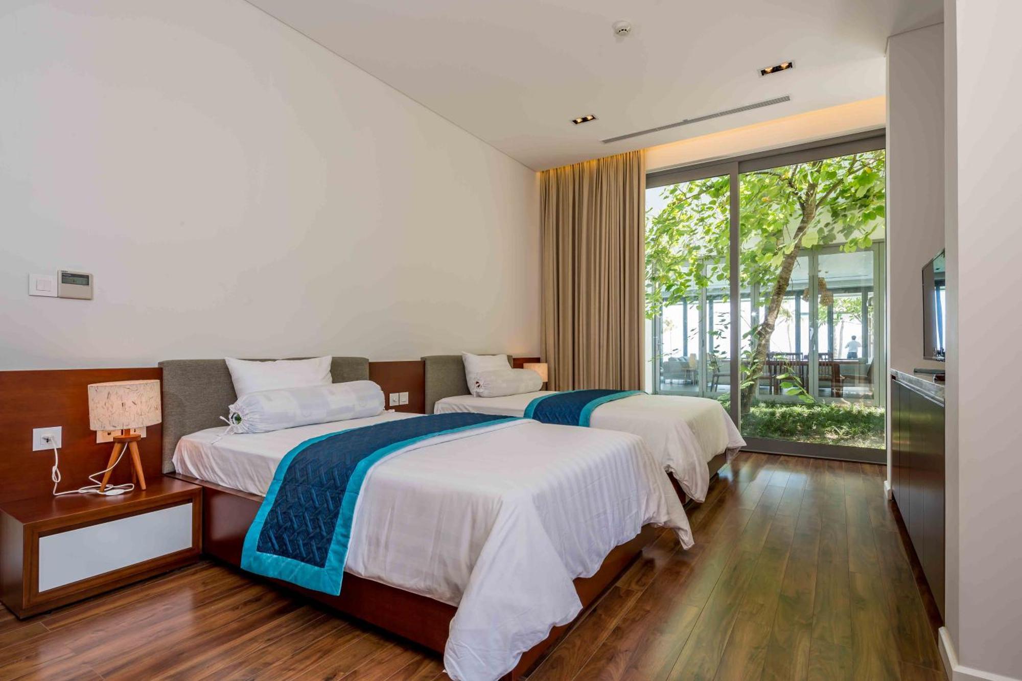 Deluxe Beach Villas By Danatrip Da Nang Buitenkant foto